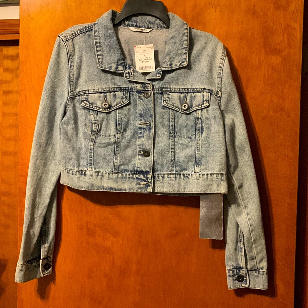 Cropped jean jacket